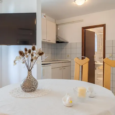 Koraca Pensión Poreč