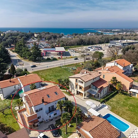 Koraca Pensión 3*